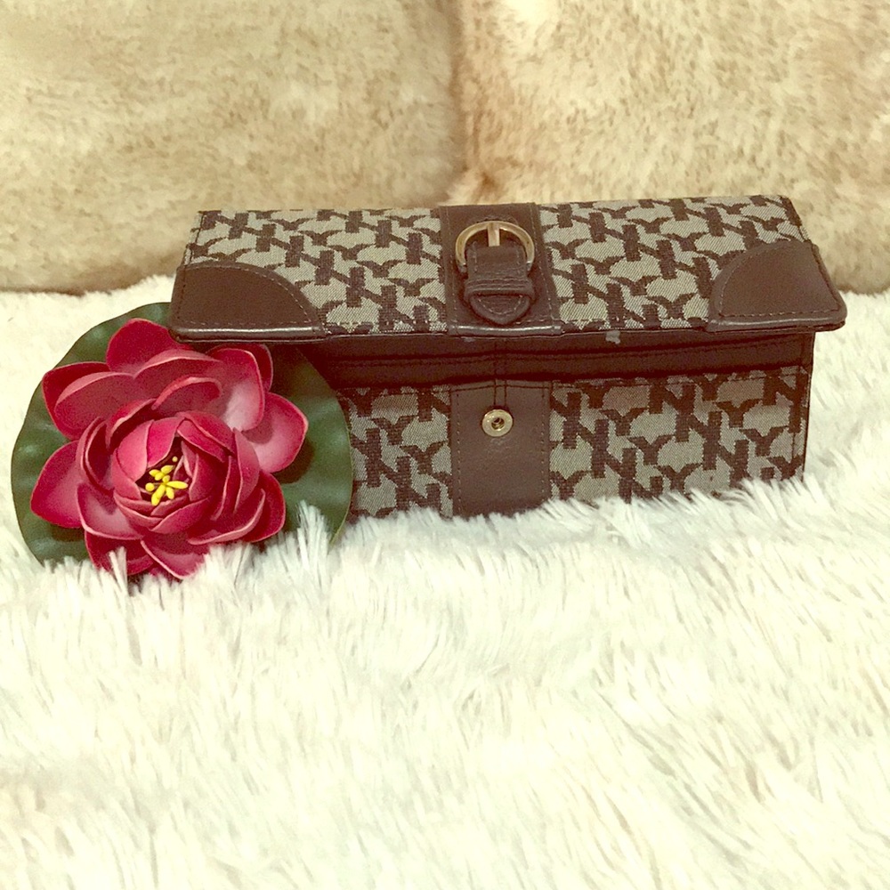 🌟💋👛NY Wallet, like new